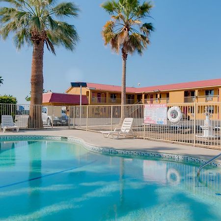 Vagabond Inn Buttonwillow I-5 Exit 253 Μπέικερσφιλντ Εξωτερικό φωτογραφία