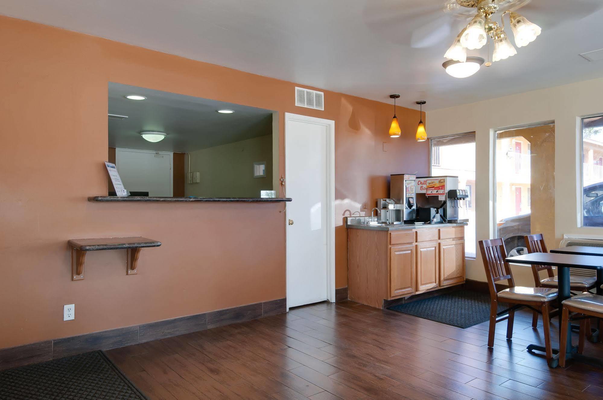 Vagabond Inn Buttonwillow I-5 Exit 253 Μπέικερσφιλντ Εξωτερικό φωτογραφία